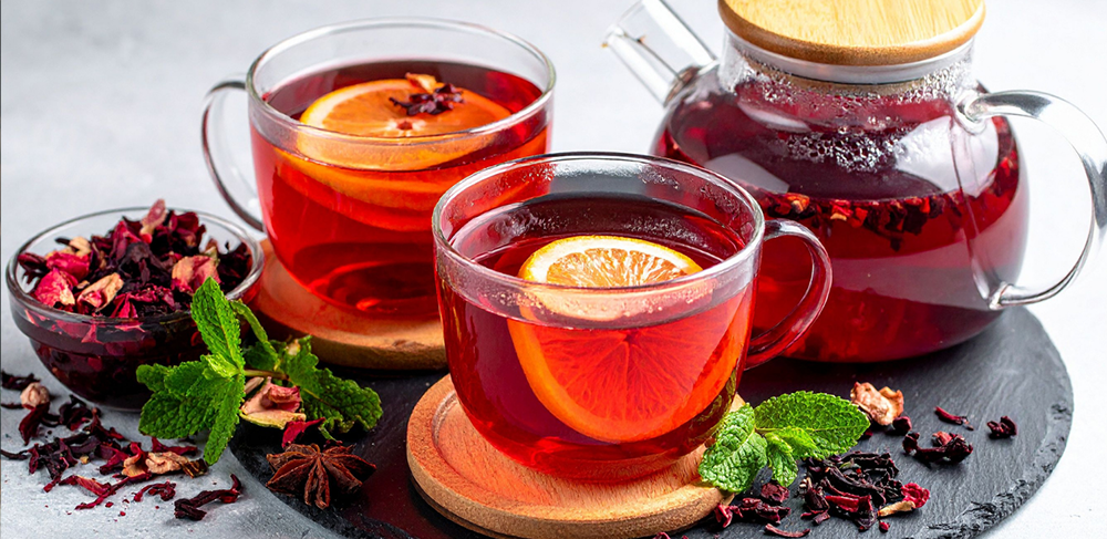 Hibiskus Çayı: Ferahlatıcı, Canlandırıcı ve Doğal Bir Şifa Kaynağı